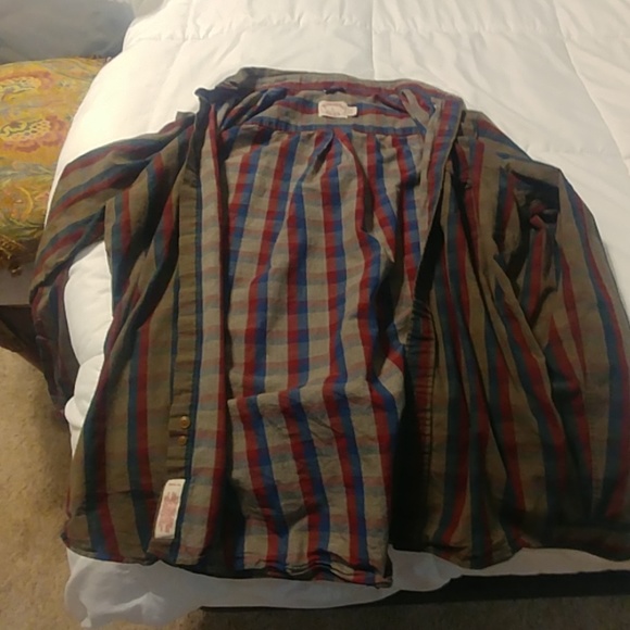 4 button up shirt lot.  3xl. 1 L - Picture 1 of 7